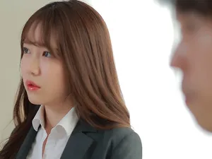 Huấn luyện viên thể hình đặt lịch hẹn với một đồng nghiệp hàng đầu và dễ dàng đặt lịch hẹn tại nhà