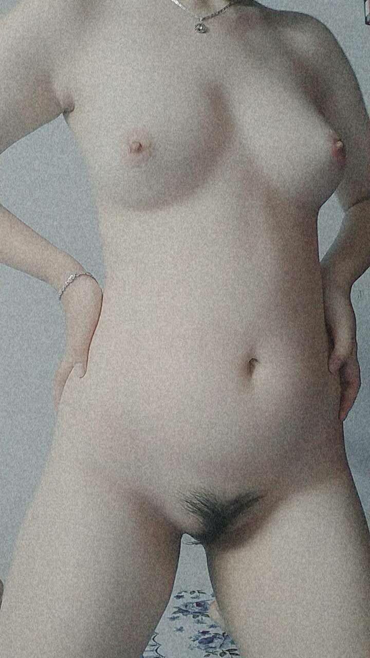 Má trẻ đơn thân bí mật Nắc với bạn thân của con trai mình