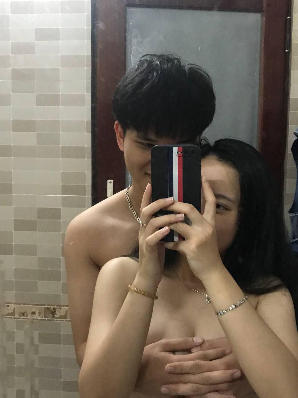 Củ khoải dài chưa đủ sướng phải cần thêm sextoy